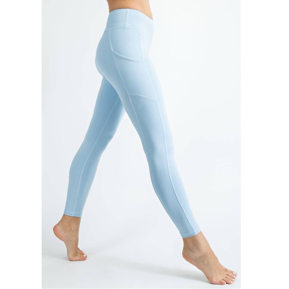 NEW • Baby Blue Pocketed Leggings • Size Large